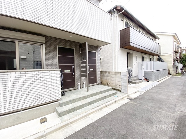 エントランス　入口になります☆彡