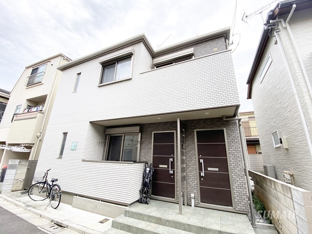 建物外観　2世帯のみのアパートです♪