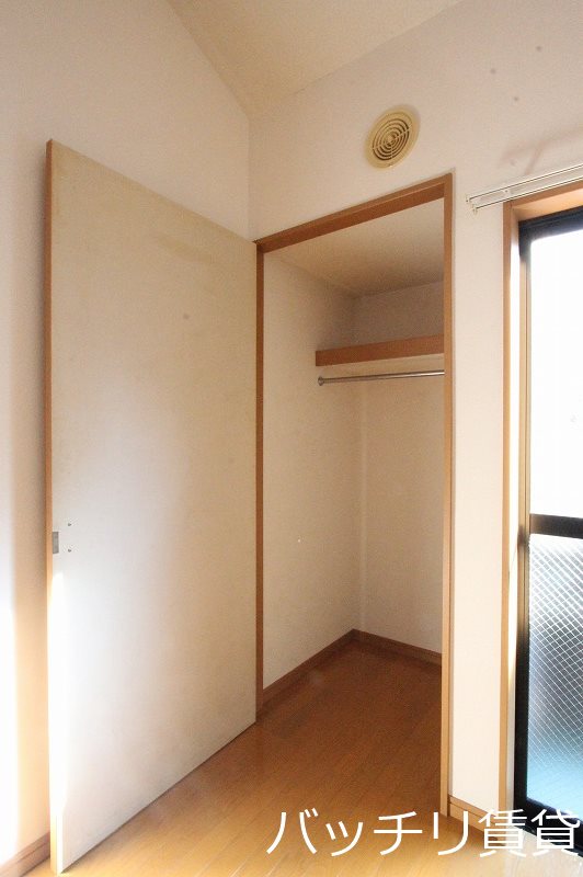 収納　同型タイプの為、現状を優先致します。