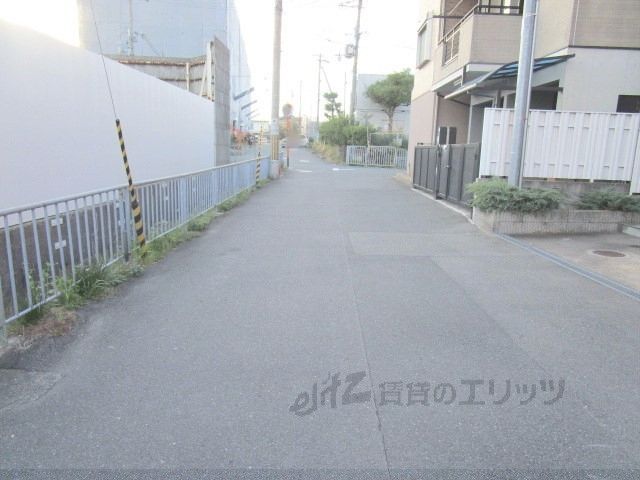 セキュリティ　前面道路