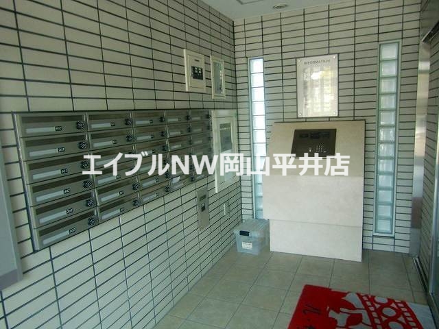 エントランス　エントランス
