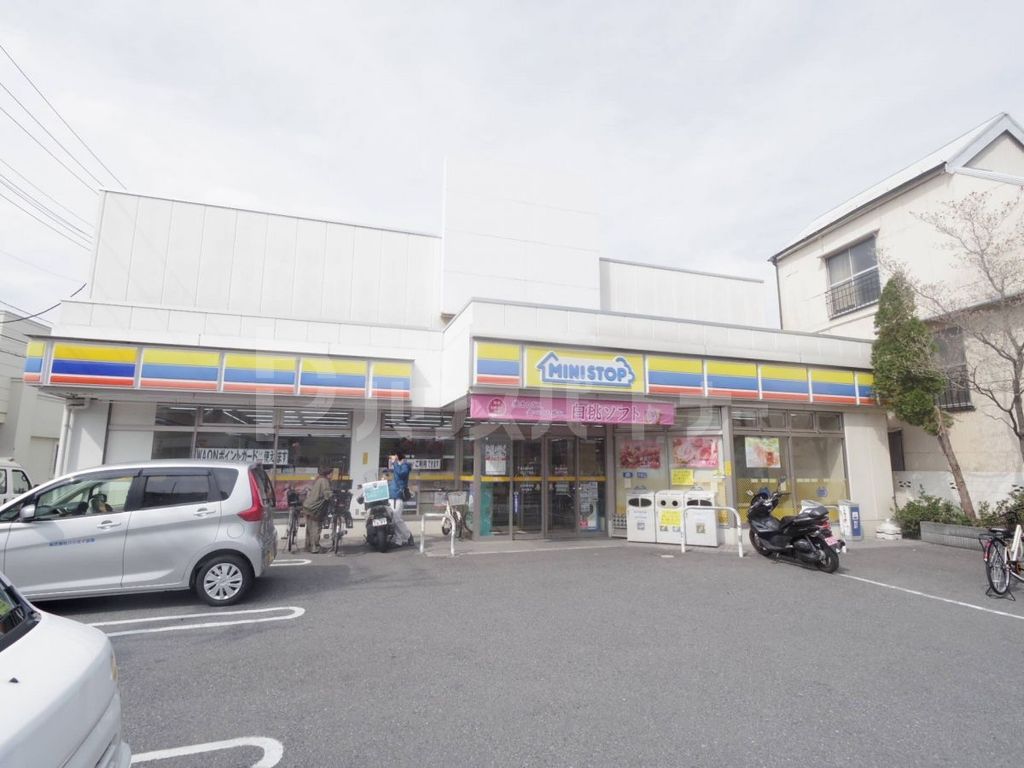 コンビニ　ミニストップ　荒川1丁目店（コンビニ）まで340m