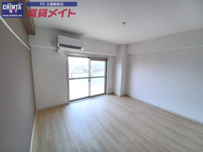 居室・リビング　同じ建物の別部屋の写真です