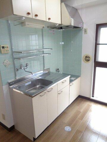 キッチン　※別部屋写真です