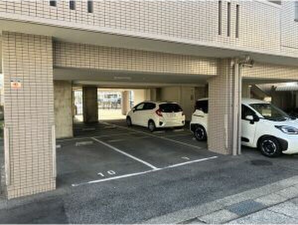 駐車場　名古屋で一番初期費用の安い賃貸専門の不動産会社です(^^)