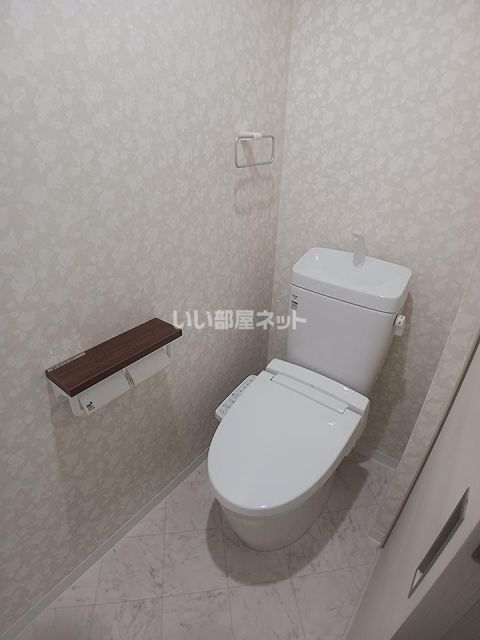ダイバーシティ大久保中のトイレ写真