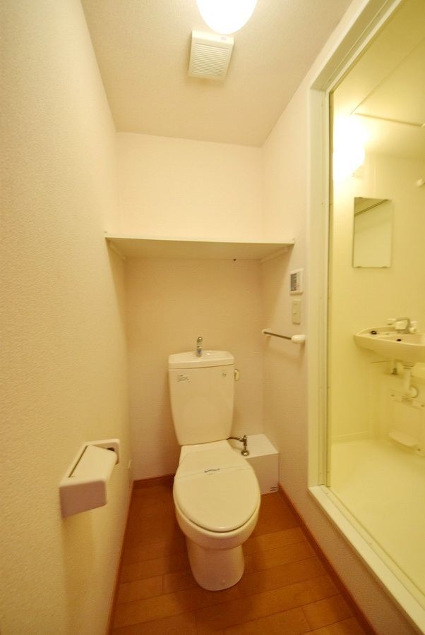 トイレ　トイレ