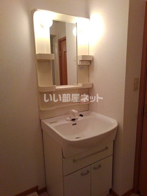 【宇土市松山町のアパートの洗面設備】