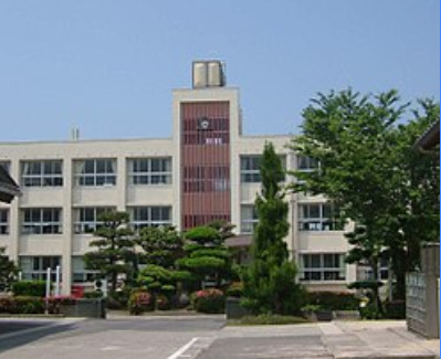 小学校　琴浦町立浦安小学校（小学校）まで534m