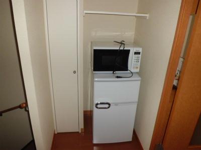 その他　冷蔵庫と電子レンジ。