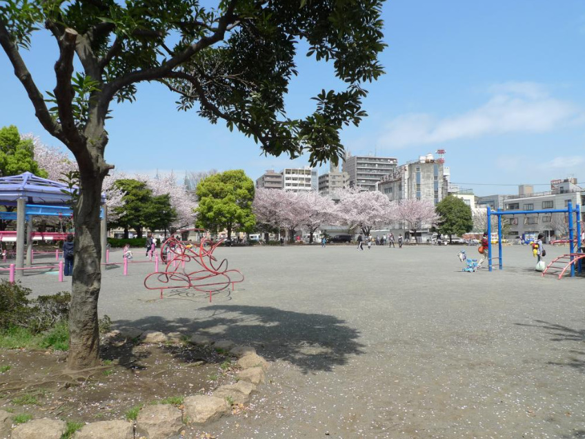 【筑波荘の公園】