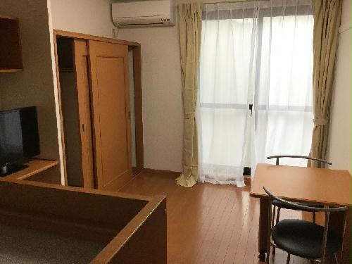 バルコニー　窓側