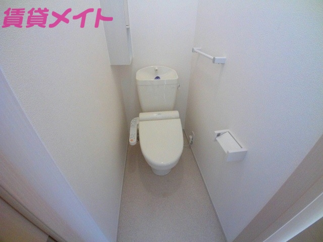 トイレ　同タイプの部屋写真です