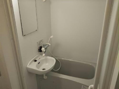 バス・シャワールーム　浴室換気乾燥機付き。