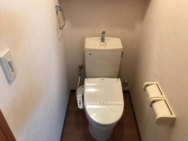 トイレ　シャワー付トイレ