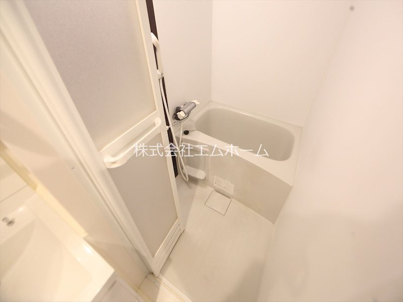 バス・シャワールーム　バスルーム　浴室暖房乾燥機付き