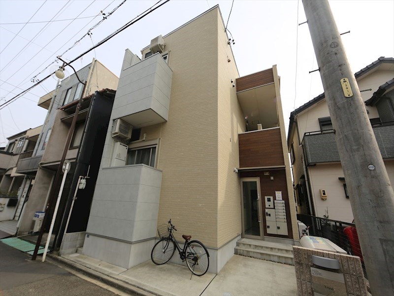 建物外観　外観　オートロック付　宅配ＢＯＸ有り　デザイナーズ