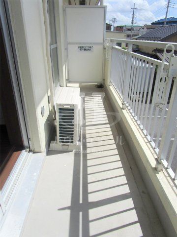 バルコニー　お洗濯にも便利なバルコニー付き