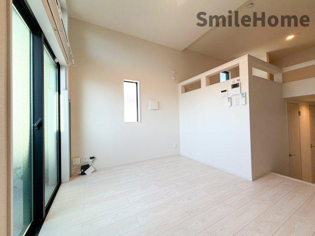 居室・リビング　エアコン付きのお部屋です