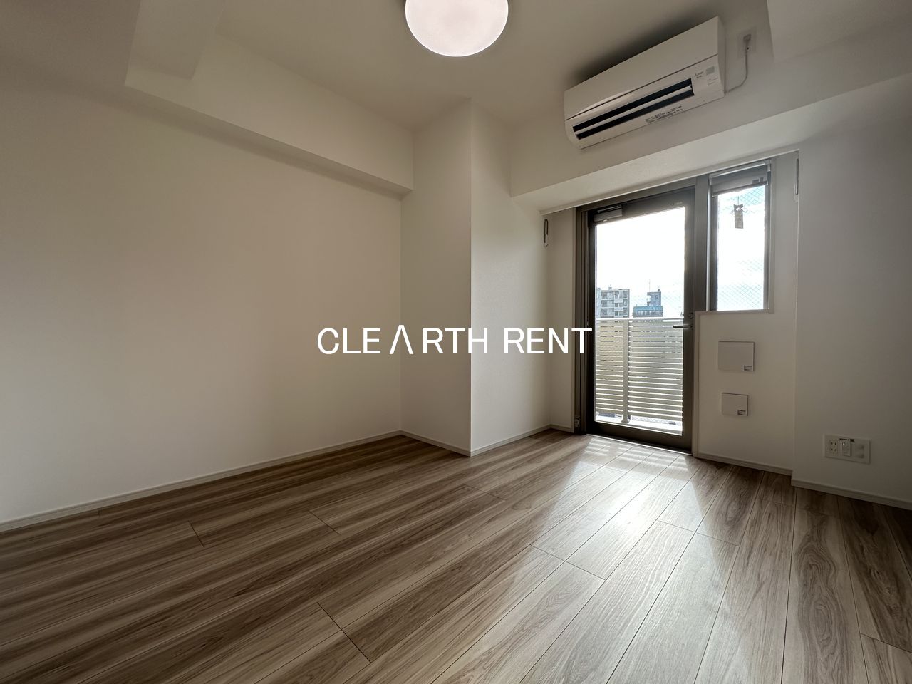 居室・リビング　プロジェクター付LEDシーディングライトを標準装備