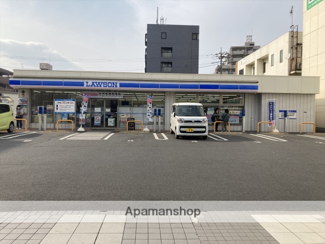 コンビニ　ローソン（コンビニ）まで338m