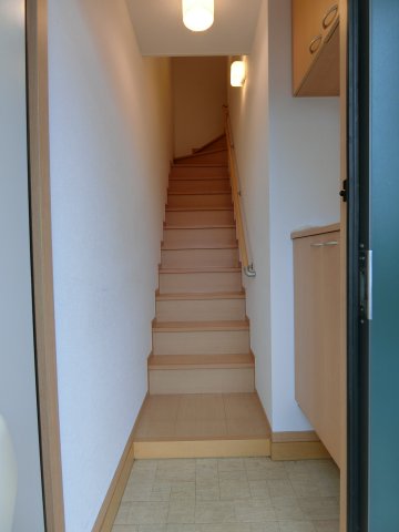 玄関　イメージ202号室の写真（反転タイプ）