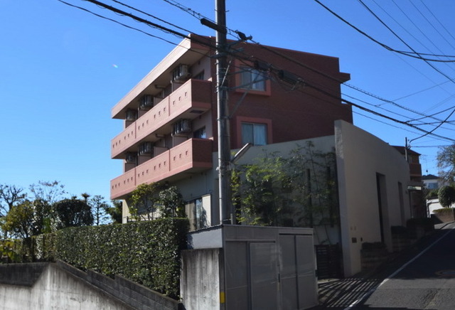 建物外観　★青い空、白い雲★