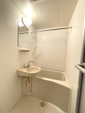 バス・シャワールーム　☆ゆっくりくつろげるお風呂☆