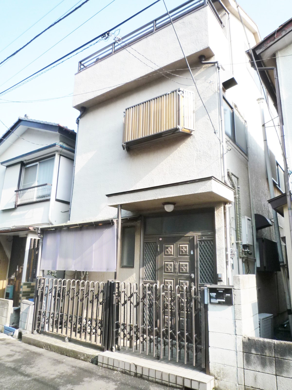 ふじみ野市大井貸家の玄関写真