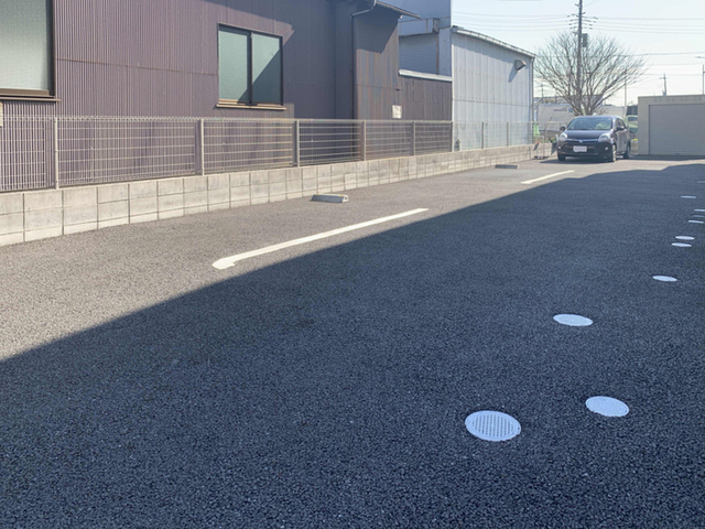 駐車場　駐車場