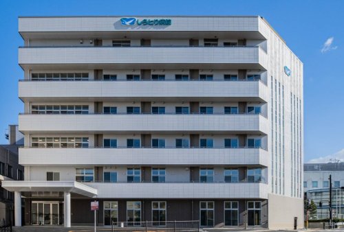 病院　医療法人医仁会藤本病院（病院）まで826m