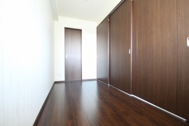 その他部屋・スペース　南東向きの洋室４．４帖☆