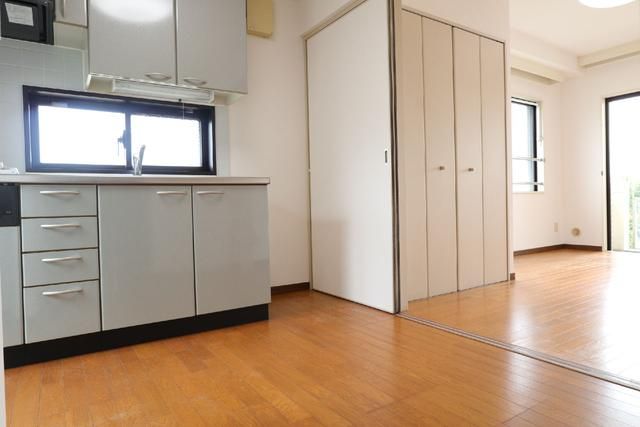 居室・リビング　☆明るい居室☆