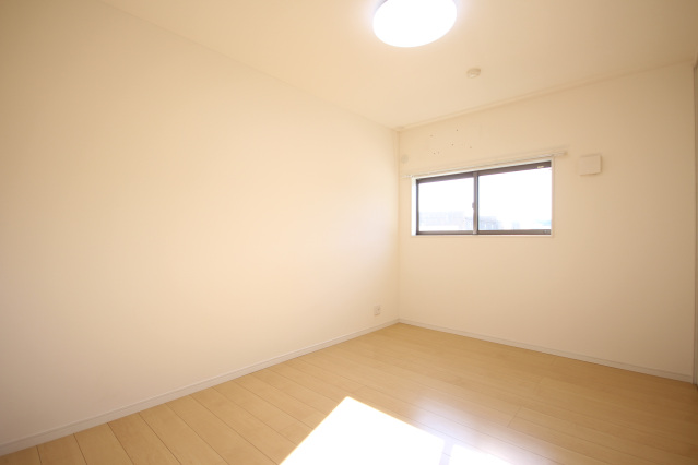 その他部屋・スペース　☆6帖洋室☆写真は別室