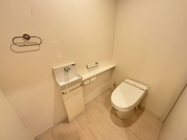 トイレ　☆温水洗浄便座☆