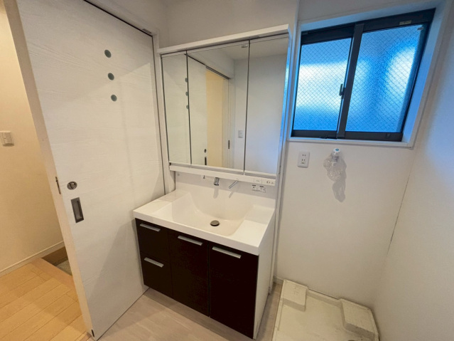 洗面設備　☆シャワー付き洗面台☆