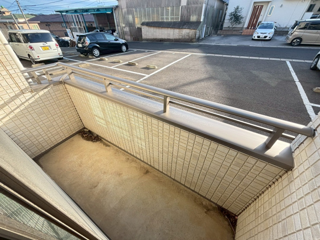 バルコニー　☆南向きバルコニーと室内物干し☆