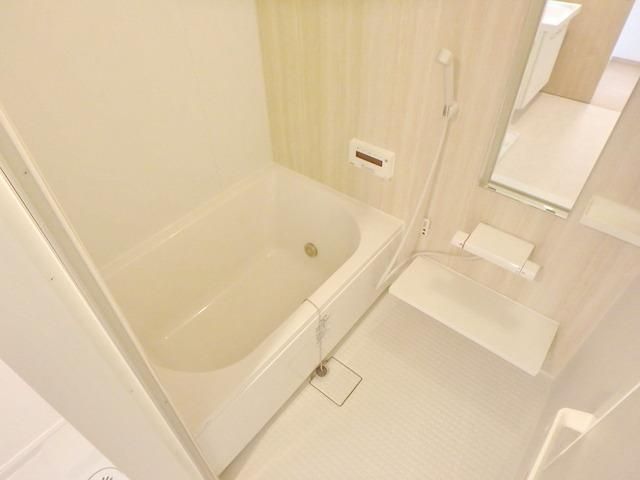 バス・シャワールーム　★追い焚き機能、浴室乾燥完備★