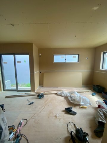 居室・リビング　建築中