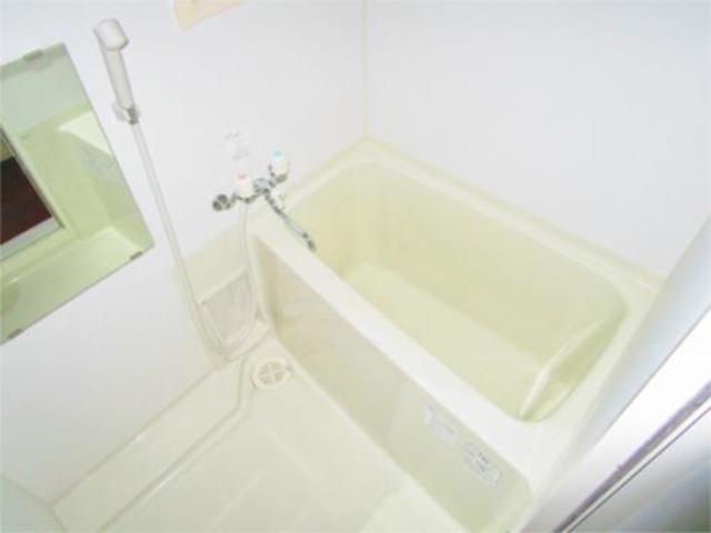 バス・シャワールーム　窓有り