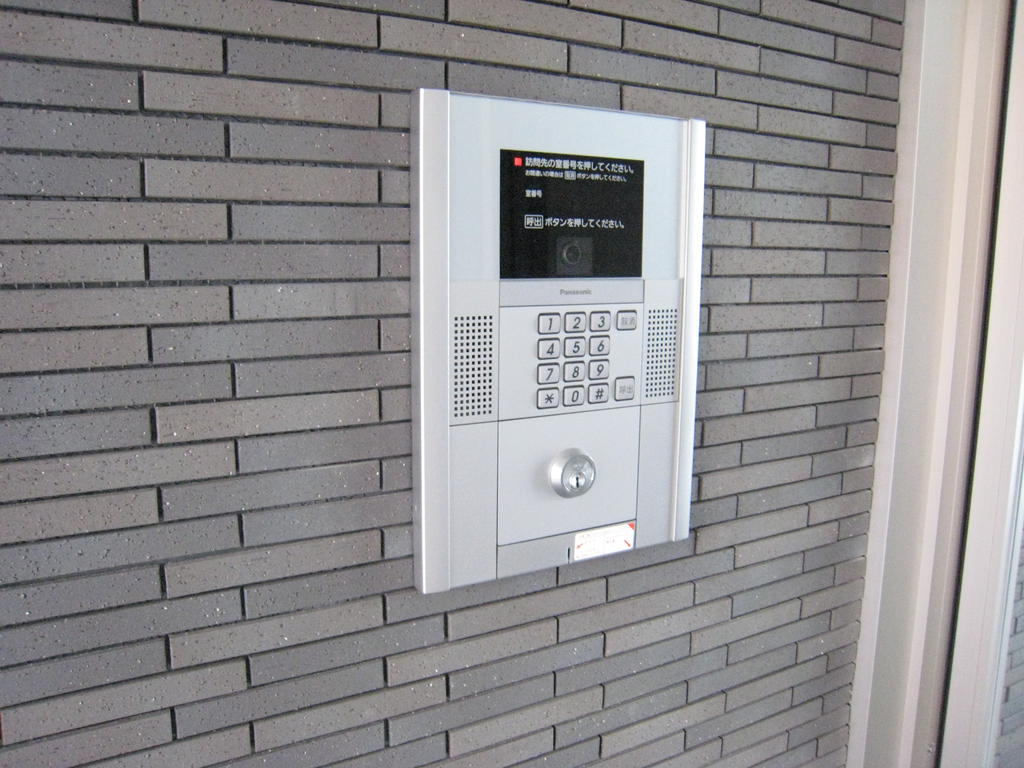 セキュリティ　オートロックで入室制限