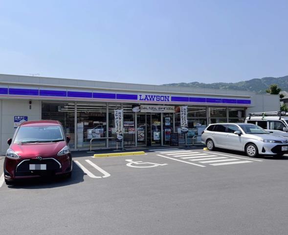 コンビニ　ローソン（コンビニ）まで311m