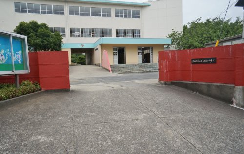 小学校　日立市立成沢小学校（小学校）まで768m