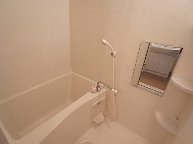 バス・シャワールーム　お風呂です