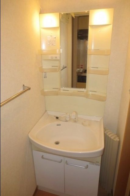 洗面設備　うれしいシャンプードレッサー。