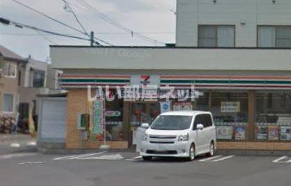 コンビニ　セブンイレブン 函館山の手2丁目店（コンビニ）まで693m