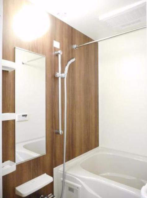 バス・シャワールーム　追い焚き機能付きバス☆