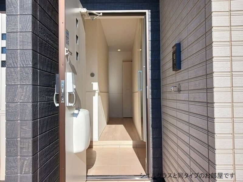 玄関　図面と現状に相違がある場合には現状を優先