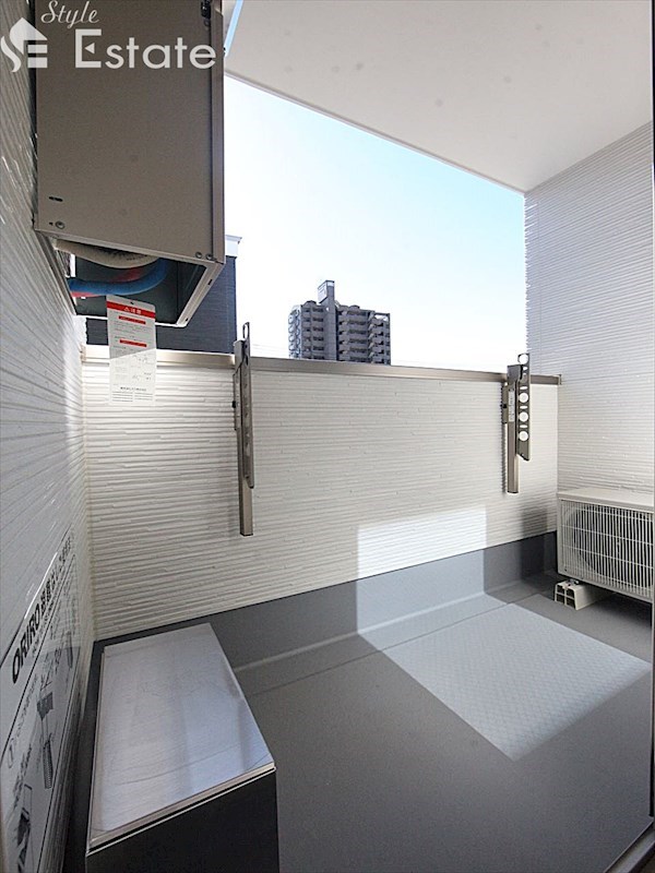 バルコニー　バルコニー