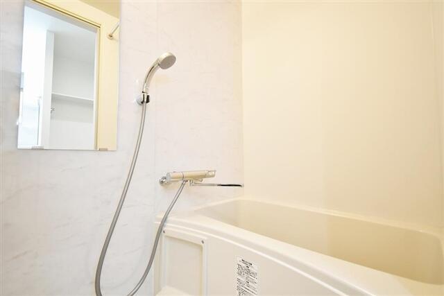 バス・シャワールーム　?